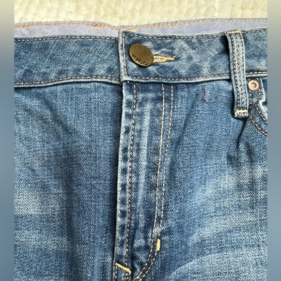 Distressed Gap Denim Skirt - Picture 8 of 8